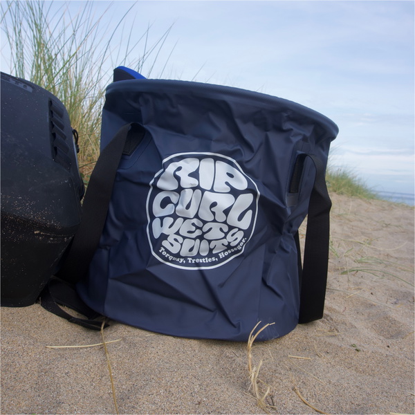 2026 Rip Curl Surf Series 50L Wettie Bucket 14RMUT - Navy / White
